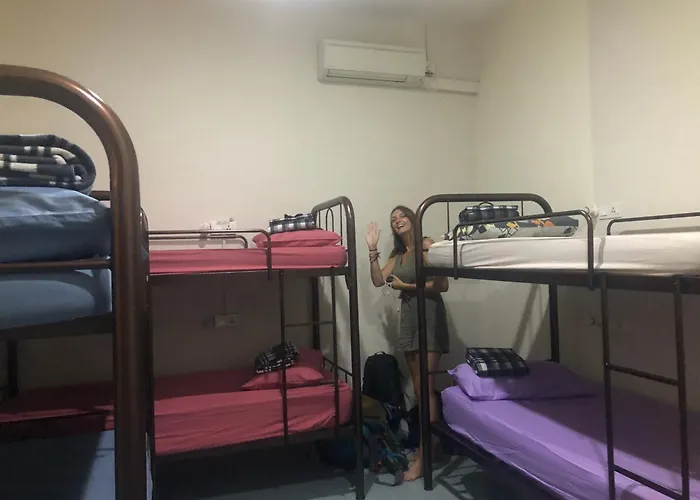Apple Backpackers Hotel